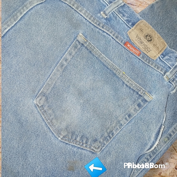 🤑5/$12! Wrangler Regular Fit Denim Jeans Size 42x29 *Stains*SEE PHOTO - Picture 5 of 8
